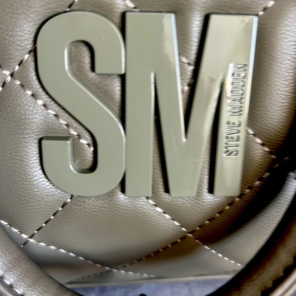 Steve‎ Madden olive Crossbody - Picture 3 of 9